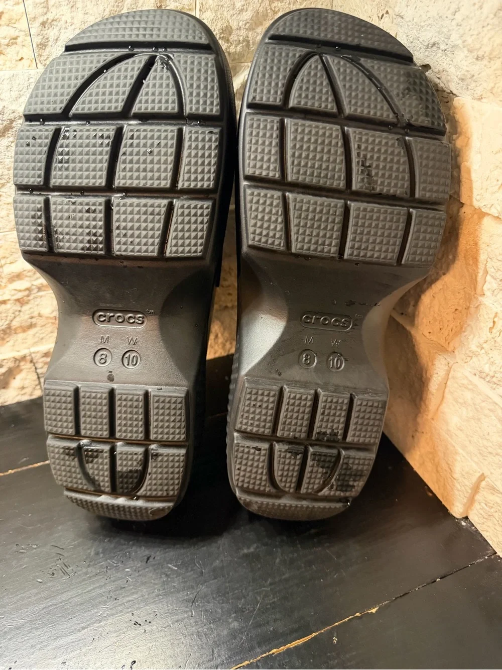 CROCS gloss platform